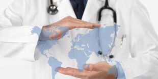 doc et carte monde.jpg